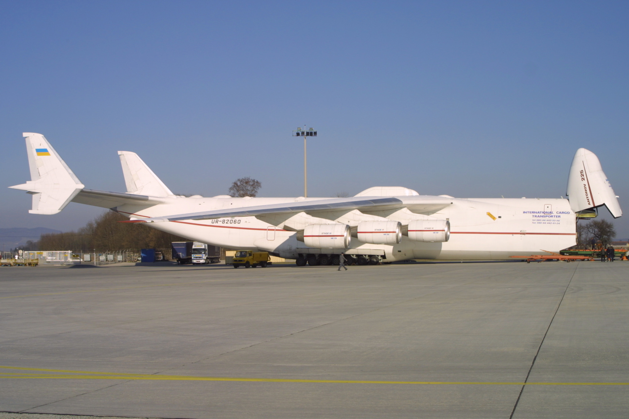 Antonov An-225 Mriya UR-82060 full side view at Linz on 24 March 2003