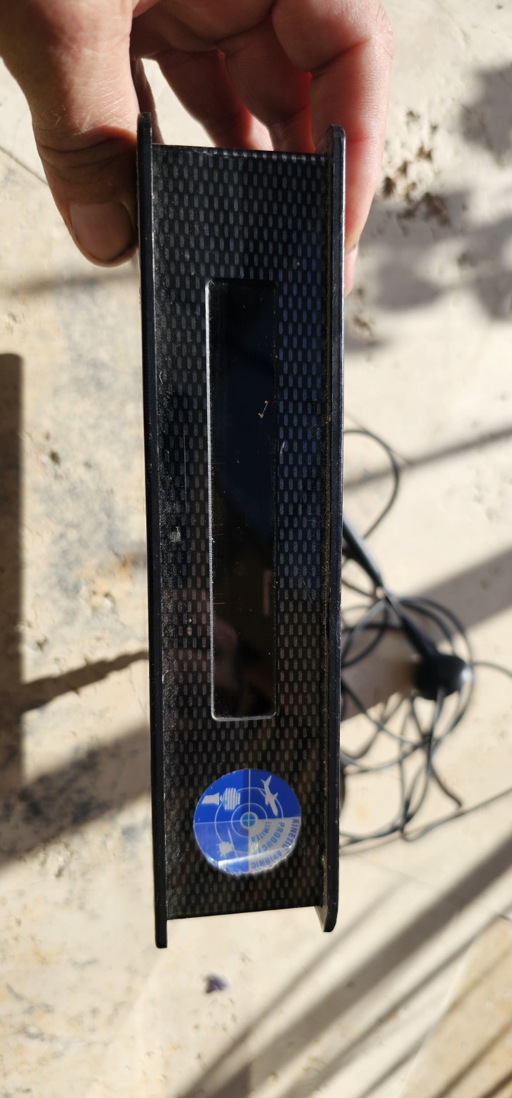 Front panel of the original Kinetic SBS-1